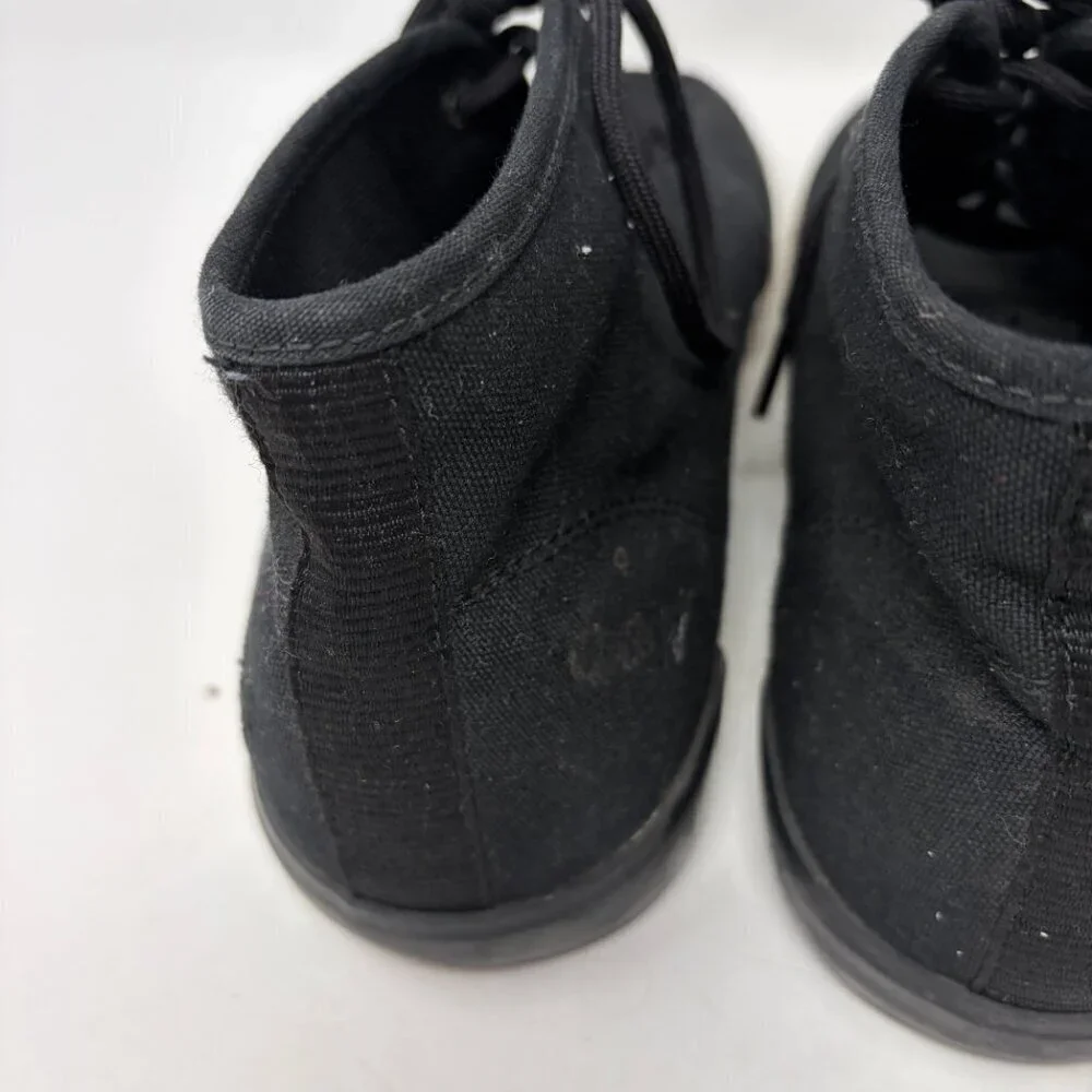 Timberland men's Groveton Chukka boots canvas 8.5 black lace up sneakers